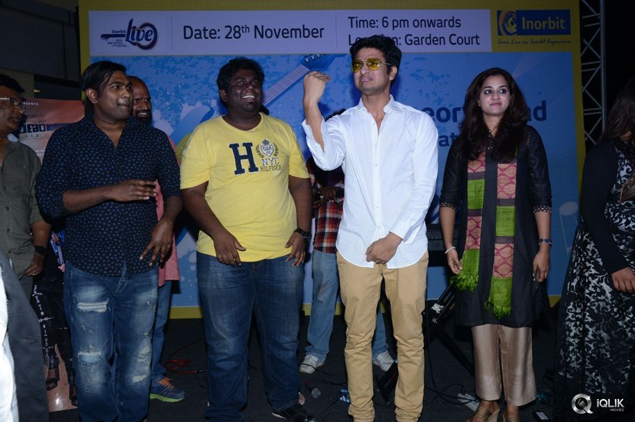 Shankarabharanam-Movie-Flash-Mob-at-Inorbit-Mall